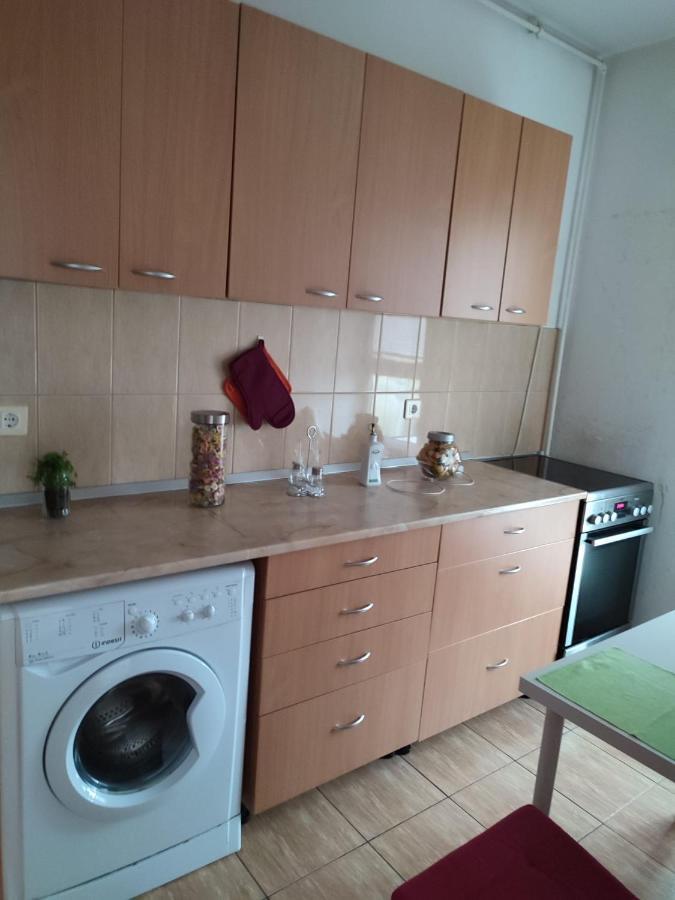 1 Room Apartment In Titan Bucureşti Eksteriør bilde
